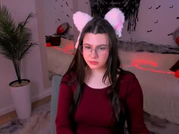 Stella, live webcam girl, age 19, streaming now, c2c, dance