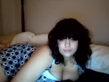 Delilah, live webcam girl, age 18, from US, streaming now, teen, 18