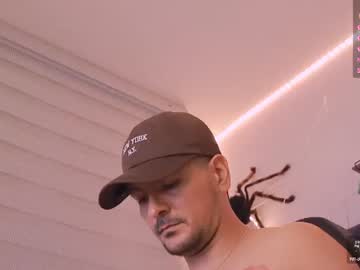 derekgrayx, live webcam girl, age 27, from CO, streaming now, young, latino