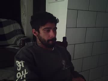 Ryuan, live webcam girl, age 29, from BR, streaming now, male, solo