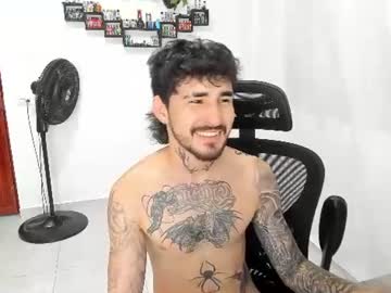 axel, live webcam girl, from CO, streaming now, bigcock, cum