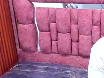 dulce, live webcam girl, age 32, from CO, streaming now, bigass, anal