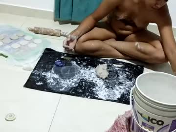 Ariamapola88, live webcam girl, from CO, streaming now, lesbian, smoke