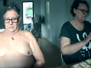 woodwurm and Snoeske, live webcam girl, age 70, from NL, streaming now