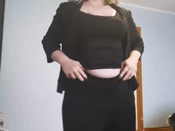 edithmanning, live webcam girl, from UA, streaming now, blonde, sexy