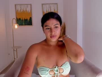 Eilyen, live webcam girl, age 21, from CO, streaming now, new, latina