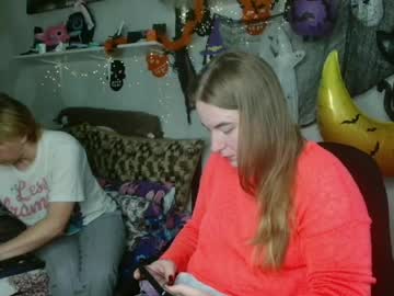 Elena, live webcam girl, age 99, from UA, streaming now, milf, young