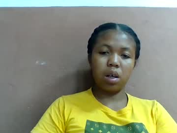 elissa561153, live webcam girl, from MG, streaming now