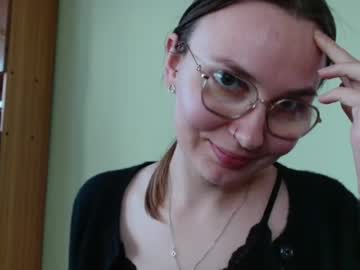 Elly, live webcam girl, age 29, streaming now, tease, mistress