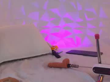 Elian Moon, live webcam girl, age 31, from CO, streaming now, anal, bigcock