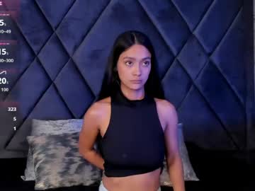 Ella 💙, live webcam girl, age 23, from CO, streaming now, feet, teen