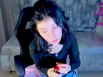 Emma 🌸, live webcam girl, age 22, from CO, streaming now, ahegao, goth