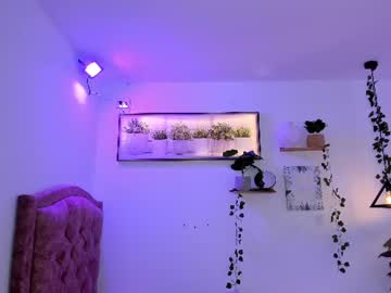 EMMA, live webcam girl, age 18, from CO, streaming now, teen, young