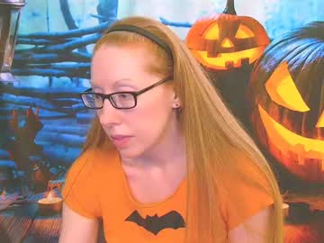 Ember, live webcam girl, age 51, from US, streaming now, petite, redhead