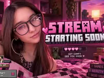 Nicole, live webcam girl, age 18, streaming now, new, shy