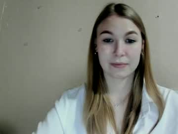 Emilia, live webcam girl, age 21, streaming now, shy, blonde