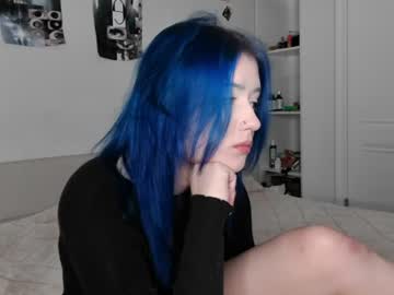 Emi, live webcam girl, age 19, streaming now, feet, blonde