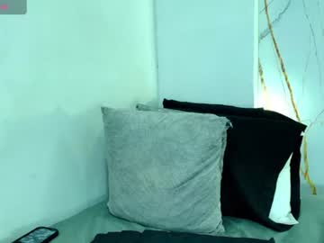 🌸Emily🌸, live webcam girl, age 18, from CO, streaming now, new, squirt