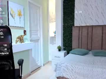 Emilyy_lopez, live webcam girl, age 18, from CO, streaming now, new, teen