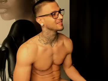 Ethan, live webcam girl, age 23, from CO, streaming now, 18, muscle