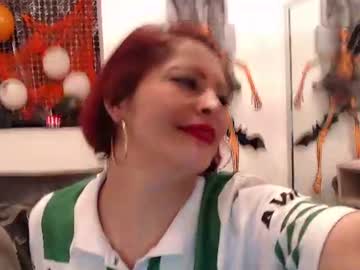 evatwiss, live webcam girl, age 39, from CO, streaming now, puffynipples, mature