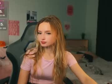 Your Eva<3, live webcam girl, age 18, streaming now, new, 18