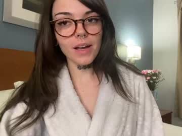 Faerie <3, live webcam girl, age 24, from US, streaming now, new, shy
