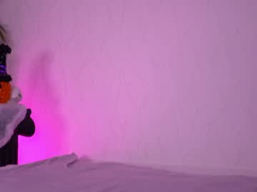 Lolla, live webcam girl, age 21, from RO, streaming now, italian, teen