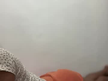 Foxx, live webcam girl, age 19, from PH, streaming now, asian, pinay