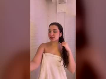 Francesca Olsen, live webcam girl, age 21, streaming now, tease, natural