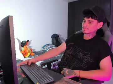Gabe, live webcam girl, age 26, from CO, streaming now, lovense, bigcock