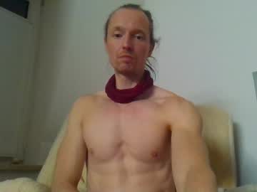 Garfield, live webcam girl, age 38, from DE, streaming now, tall, fit