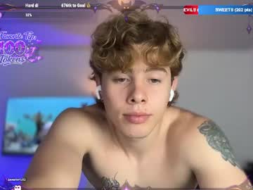 Gem Dominus, live webcam girl, age 18, from CO, streaming now, fit, bigcock