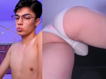 Geronimo - Help me get 100 Thumbs..., live webcam girl, age 21, from CO, streaming now, anal, 18