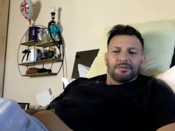 goro17, live webcam girl, from IT, streaming now