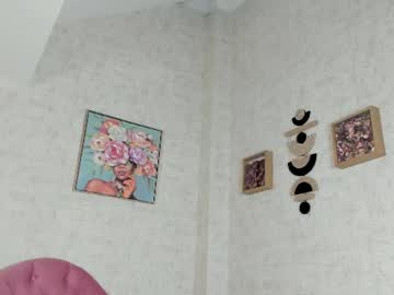Shine, live webcam girl, age 32, from RO, streaming now, milf, bigboobs