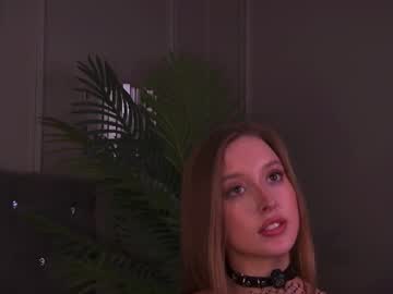 GwenAir, live webcam girl, age 19, streaming now, lovense, deepthroat