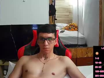 gyo, live webcam girl, age 25, from CO, streaming now, lovense, twink
