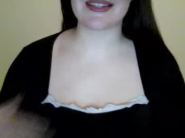 Flower, live webcam girl, age 22, from DE, streaming now