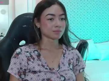 Anto, live webcam girl, age 26, from CO, streaming now, feet, smalltits