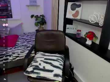 Hailey, live webcam girl, age 19, from CO, streaming now, skinny, smalltits