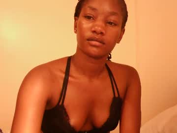 Milly, live webcam girl, age 19, streaming now, ebony, teen
