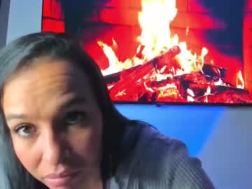 la niña de tus ojos, live webcam girl, age 33, from CO, streaming now, squirt, latina