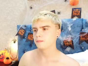 🍬𝐈𝐀𝐍😇🍬, live webcam girl, from CO, streaming now, 18, twink