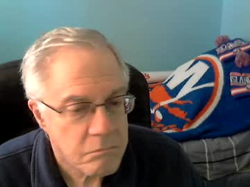 islesman22, live webcam girl, age 78, from US, streaming now