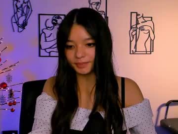 Charli♥, live webcam girl, age 19, streaming now, asian, teen
