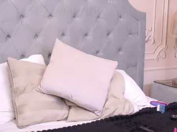 Ivy, live webcam girl, age 19, from RO, streaming now, piercednipples, teen