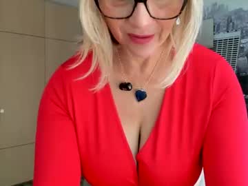 JANE TURNER - YOUR FAVORITE MILF, live webcam girl, age 56, from CO, streaming now, bigass, bigboobs