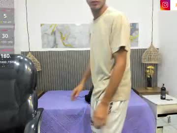 jdwhite18, live webcam girl, age 18, from CO, streaming now, lovense, young