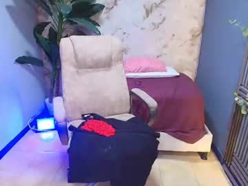 Valentina, live webcam girl, age 45, from CO, streaming now, milf, atm